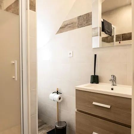 Ragnar House - 3 Pieces A 200m De La * Antibes