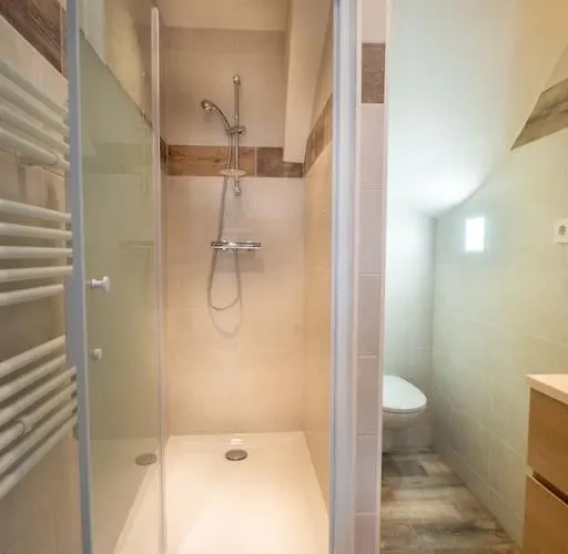 Ragnar House - 3 Pièces à 200m De La Antibes